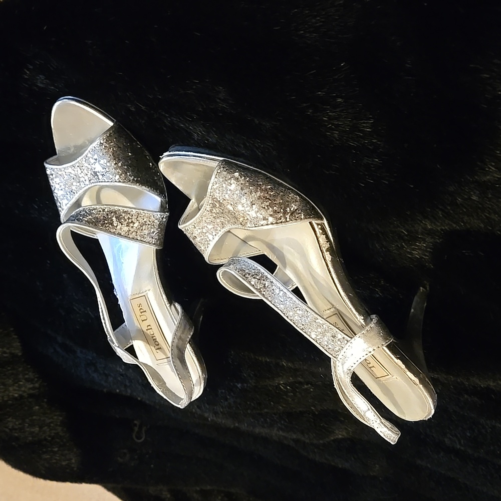 Touch ups brand  2  inch silver sparkle high heels, size 7.5 same day shipping